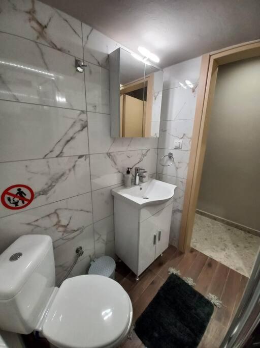 Kassandrou Deluxe Apartment Tesalónica Exterior foto